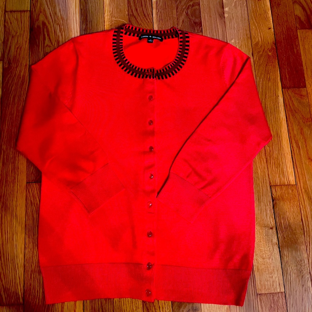 Cable & Gauge buttoned sweater